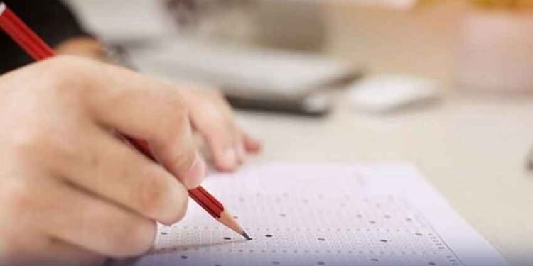 سندھ بھر میں میٹرک کے امتحانات میں نقل مافیا کا راج برقرار