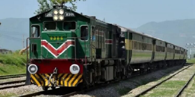 بی ایل اے بھارت کے اشاروں بے گناہ پاکستانیوں کو قتل کر رہی ہے، شہریوں کا پشاور میں احتجاج