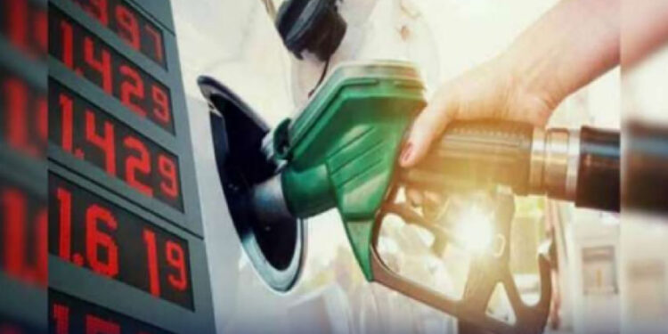 پٹرولیم مصنوعات کی قیمتوں میں عالمی منڈی کے زیراثر بڑی کمی کا امکان