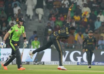 پی ایس ایل براڈ کاسٹرز کی ٹیم میں موجود بھارتی عملہ واپس جانے لگا