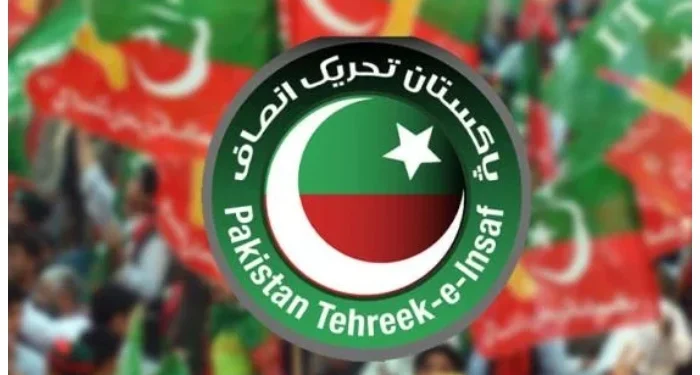 پی ٹی آئی کو عدالتی طوفان کا سامنا، ڈائیلاگ یا نااہلی کا راستہ رہ گیا