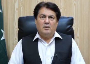 انضمام کے بعد ضم اضلاع کا حصہ خیبرپختونخوا کا قانونی و آئینی حق ہے: بیرسٹر سیف