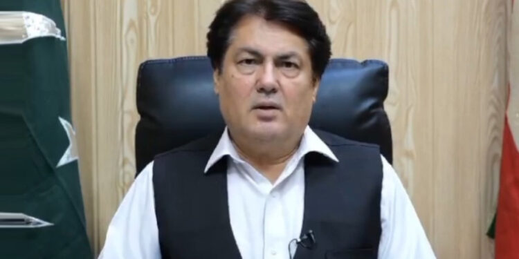 انضمام کے بعد ضم اضلاع کا حصہ خیبرپختونخوا کا قانونی و آئینی حق ہے: بیرسٹر سیف