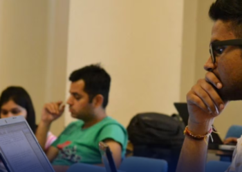 تین سے کم سی جی پی اے لینے والے طلبہ سے ہونہار اسکالر شپ واپس لینے کا فیصلہ