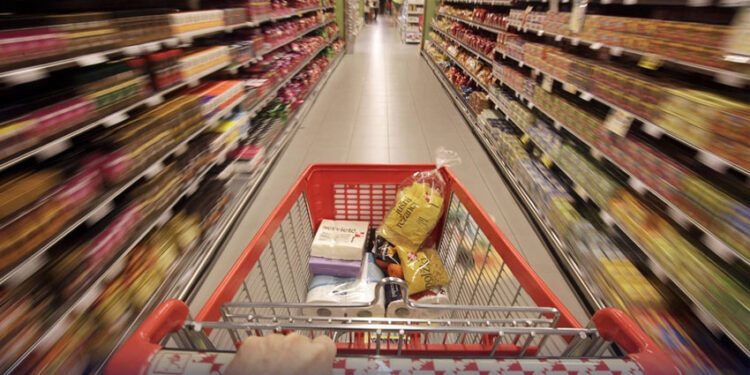 بجٹ میں کھانے پینے کی متعدد اشیا 50 فیصد تک مہنگی ہونے کا امکان