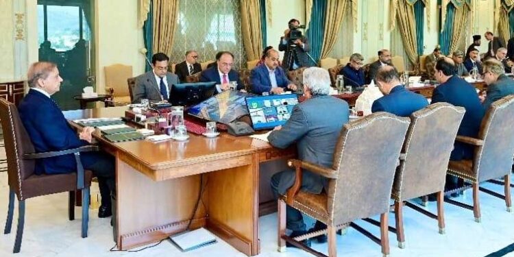 وزیراعظم کی کسانوں کو آسان شرائط پر قرض فراہمی یقینی بنانے کی ہدایت