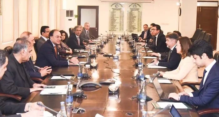 آئی ایم ایف سے بجٹ مذاکرات کا دوسرا دور شروع، تنخواہ داروں پر انکم ٹیکس کم کرنے کیلئے بات ہوگی