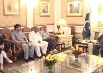 عوامی مسائل کے حل کیلئے مشاورت سے آگے بڑھنا ہو گا: صدر مملکت