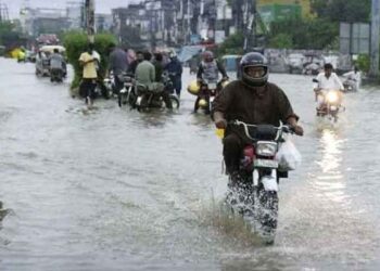 سندھ میں چند مقامات پر آج بارش متوقع، کراچی میں تیز ہوائیں چلیں گی