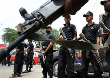 کراچی میں 14 گھنٹوں کی بدترین لوڈشیڈنگ، کے الیکٹرک کا 70 فیصد حصہ لوڈشیڈنگ فری ہونے کا دعویٰ