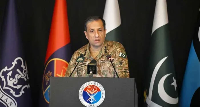 بھارتی 15 مقامات پر پاکستانی حملےکی خبر جھوٹی ہے، پاکستان حملہ کریگا تو نظر بھی آئیگا، گونج بھی سنائی دے گی: ترجمان پاک فوج