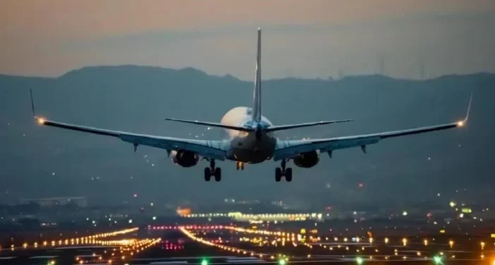 جنگ بندی کے باوجود 24 بھارتی ائیرپورٹ بند، 444 پروازیں منسوخ