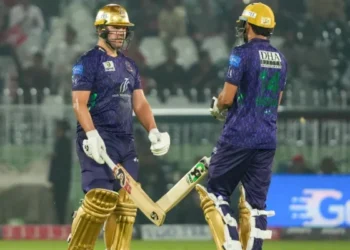 کوئٹہ گلیڈی ایٹرز نے پی ایس ایل کی تاریخ کا سب سے بڑا اسکور بنا کر نیا ریکارڈ قائم کر دیا