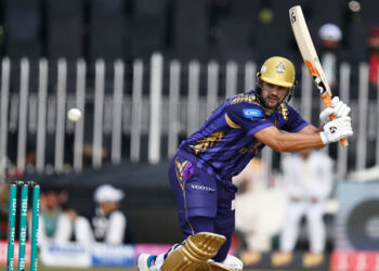 پی ایس ایل: روسو سب سے زیادہ سنچریاں بنانے والے غیر ملکی کھلاڑی