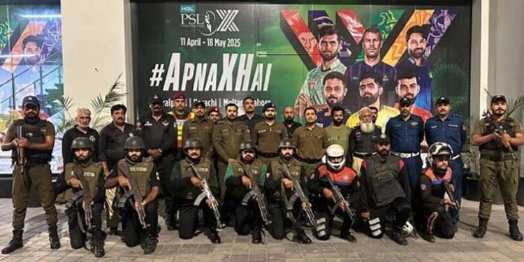 لاہور پولیس کی قذافی سٹیڈیم میں دہشتگردی کا حملہ ناکام بنانے کی مشق