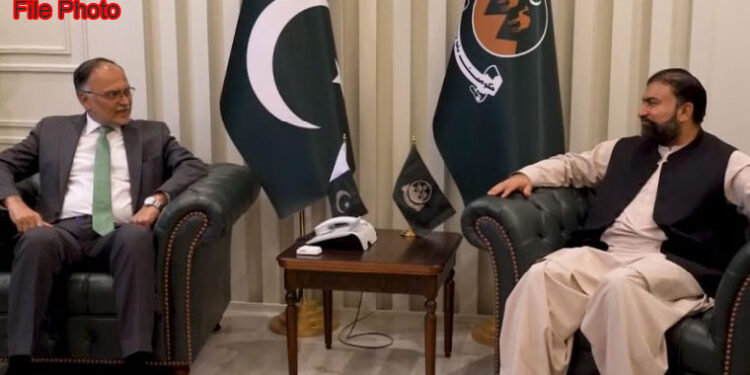 احسن اقبال کی وزیراعلیٰ بلوچستان کو ترقیاتی منصوبوں میں تعاون کی یقین دہانی