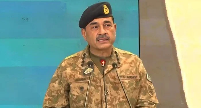 پوری قوم نے متحد ہو کر دشمن کا مقابلہ کیا، جیسے ہمارے میڈیا نے جواب دیا اس پر فخر ہے: آرمی چیف