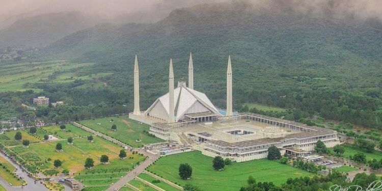 اسلام آباد میں غیر قانونی تعمیرات کے خلاف فوری آپریشن کا فیصلہ