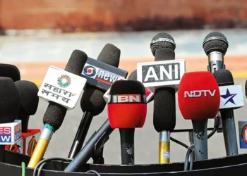 پاکستان پر سیز فائر کی خلاف ورزی کا الزام، بھارتی فوج نے اپنے ہی میڈیا کا جھوٹ بے نقاب کر دیا