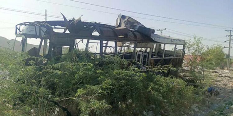 خضدار سکول بس حملے میں زخمی ایک طالبہ شہید، 5 کی حالت تشویشناک