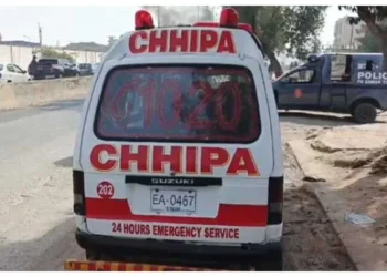 کراچی: سرجانی میں ڈمپرکی کارکو ٹکر سے ایک ہی خاندان کے 3 افراد جاں بحق