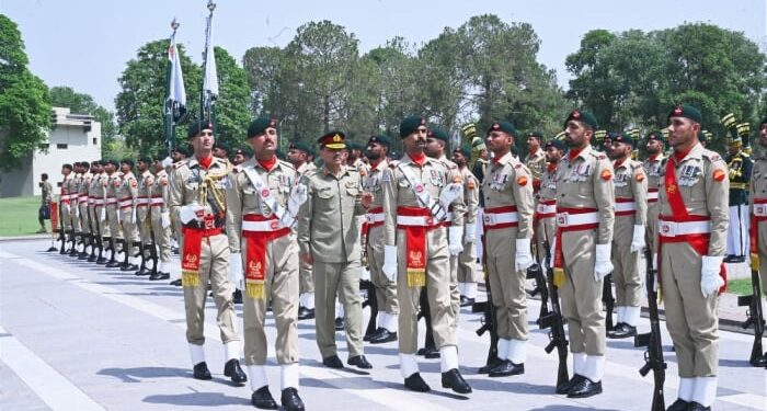 جی ایچ کیو میں فیلڈ مارشل عاصم منیر کےاعزاز میں خصوصی گارڈ آف آنر کی تقریب