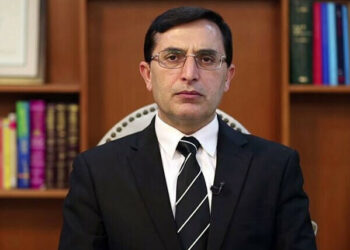 عمران خان کہہ چکے کسی ڈیل کی صورت میں باہر نہیں آؤں گا: بیرسٹر گوہر