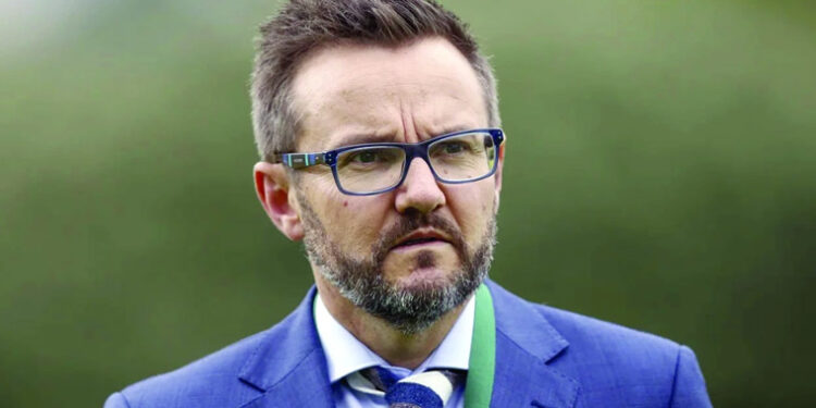 کھلاڑیوں کا انتخاب تجربے یا شہرت کی بنیاد پر نہیں کیا جائے گا: مائیک ہیسن