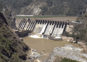 پاکستان کا بھارت کی جانب سے پانی روکنے پر سخت ردعمل دینے کا اعلان