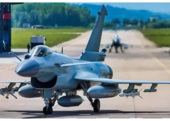 رافیل طیارہ گرنے سے بھارت کا آپریشن سندور ایک تباہی میں بدل گیا: جرمن اخبار