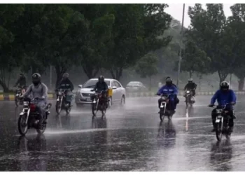 ملک کے مختلف علاقوں میں موسلا دھار بارشیں جاری