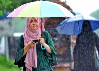 لاہور کے مختلف علاقوں میں بارش، ٹھنڈی ہوا سے موسم دلفریب