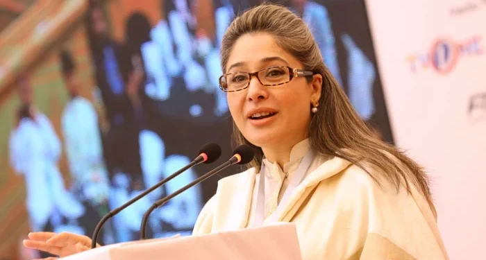 بانی پی ٹی آئی کے ساتھ جو نا انصافی کرے گا عوام ان کے گھروں میں گھسے گی: شاندانہ گلزار