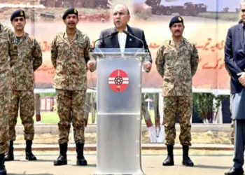 آزمائش میں ہر پاکستانی اپنی جان نچھاور کرنے کیلئے تیار ہے، ہم تو جیتے ہی شہادت کیلئے ہیں: صدر ملکت