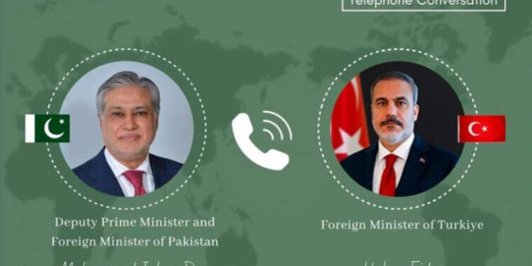 اسحاق ڈار کا ترک وزیر خارجہ سے رابطہ — خطے کی تازہ صورتحال پر تبادلہ خیال