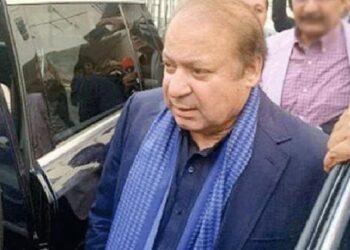 صدر مسلم لیگ (ن) نواز شریف طبی معائنے کے لئے لندن روانہ