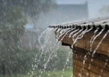 ملک کے مختلف علاقوں میں تیز ہواؤں اور گرج چمک کے ساتھ بارش کا امکان