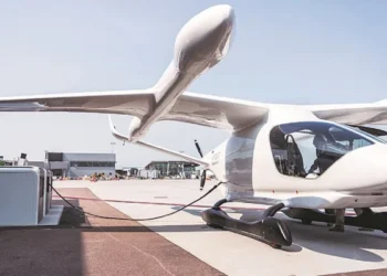 الیکٹرک طیارے کی پہلی مسافر بردار پرواز کی نیویارک میں کامیاب لینڈنگ