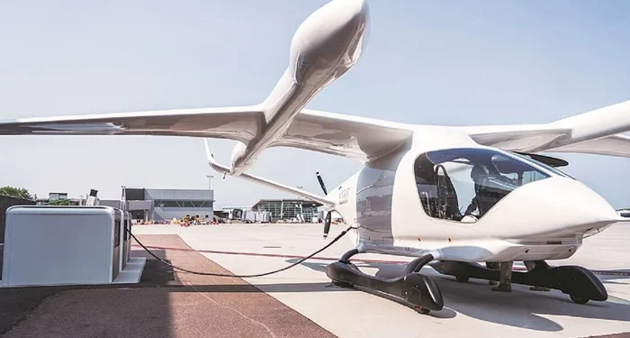 الیکٹرک طیارے کی پہلی مسافر بردار پرواز کی نیویارک میں کامیاب لینڈنگ