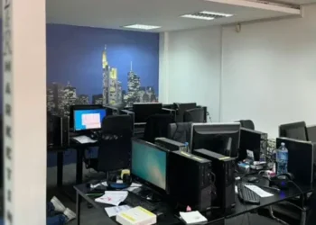 ایشیائی ممالک میں پاکستان کے کال سینٹرز پر سب سے بڑا کریک ڈاؤن