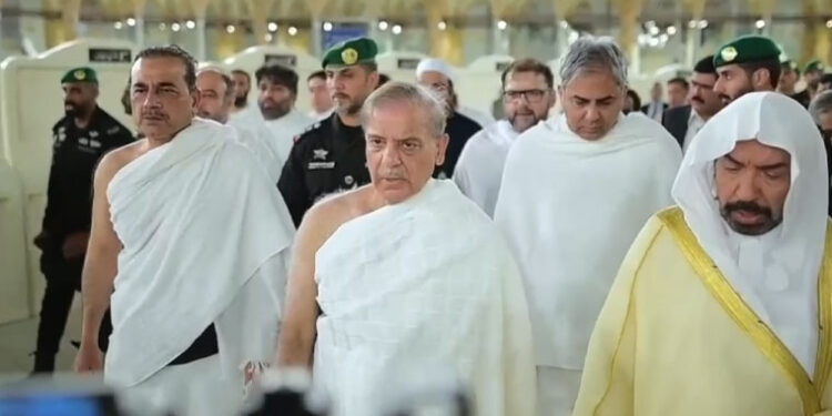 وزیراعظم شہباز شریف، فیلڈ مارشل عاصم منیر نے عمرہ کی سعادت حاصل کر لی