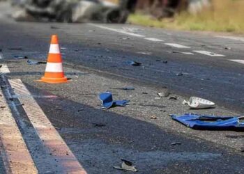 سرگودھا لاہور روڈ پر گاڑی الٹنے سے 2 افراد جاں بحق، 3 شدید زخمی