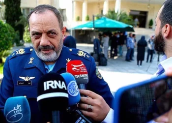 ایران نے 2 ٹن وار ہیڈ لے جانے والے میزائل کا کامیاب تجربہ کرلیا