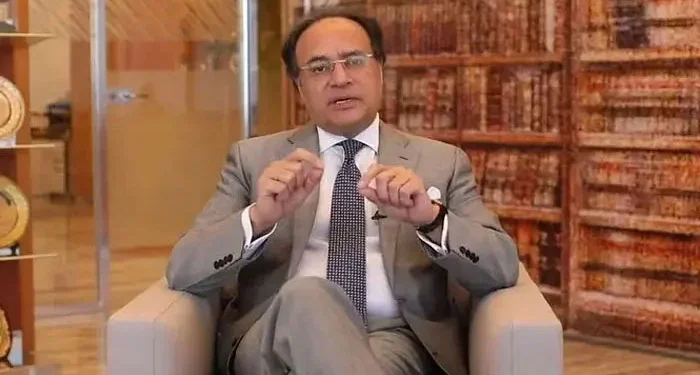 2 سال میں ترسیلاتِ زر میں 10 ارب ڈالر کا ریکارڈ اضافہ ہوا: وزیر خزانہ