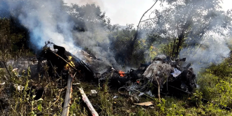 بھارت میں ہیلی کاپٹر گر کر تباہ، 7 سیاح ہلاک