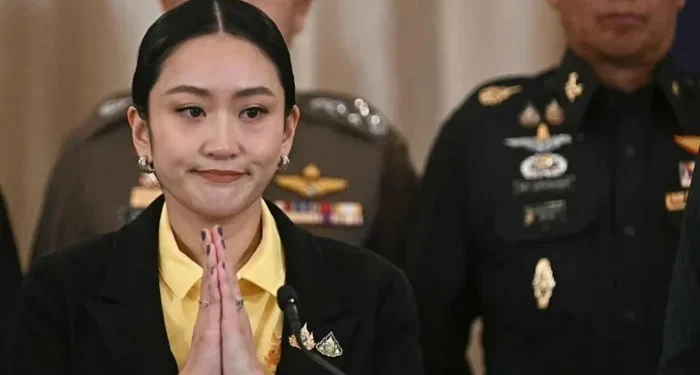 کمبوڈیا کے سابق وزیراعظم سے ہونیوالی فون کال لیک، تھائی وزیراعظم مشکل میں آگئیں