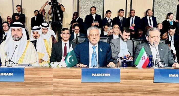 پانی روکنا کسی صورت قبول نہیں، سندھ طاس معاہدہ معطل کرنےکو جنگ کے مترادف سمجھتے ہیں: اسحاق ڈار