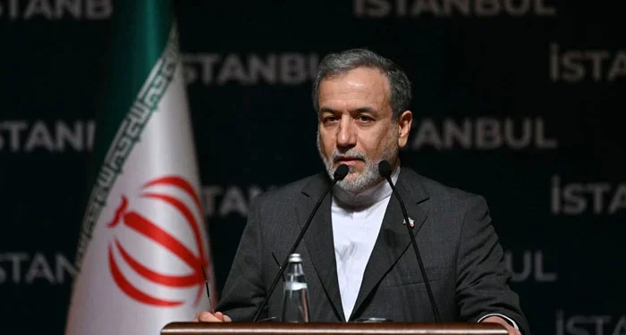 امریکا نے ریڈلائن کراس کی ہے، ہمارے جواب کا انتظار کریں: ایرانی وزیر خارجہ