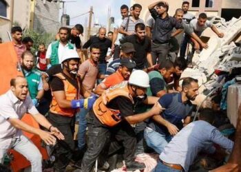 اسرائیلی فورسز کی خوراک کے متلاشی افراد پر گولہ باری، مزید 65 فلسطینی شہید