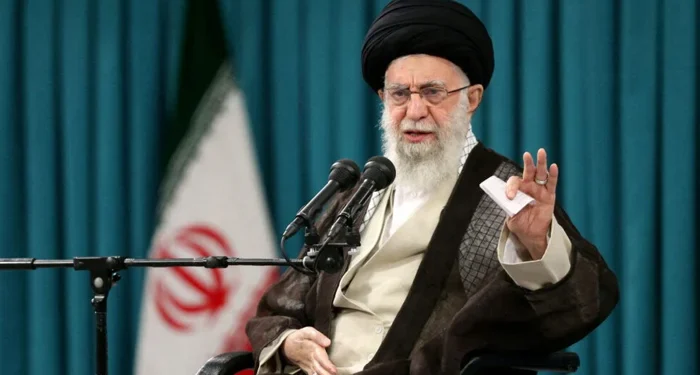 ہم کسی کی زیادتی کے آگے ہر گز سر نہیں جھکائیں گے، یہ ایرانی قوم کی منطق ہے: آیت اللہ خامنہ ای